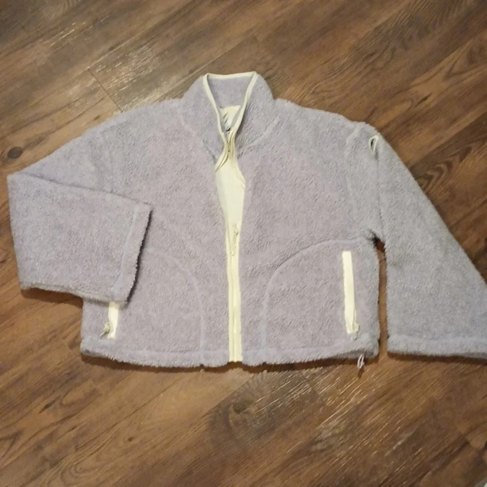 Penfield Lavender Purple Cream Accent Cropped Boxy Teddy Sherpa Jacket A44